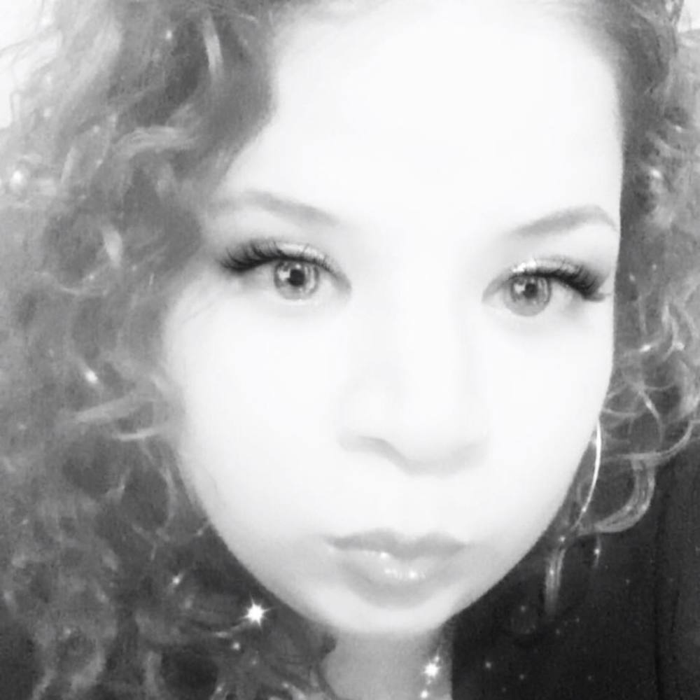 Meet your Posher, Deanna